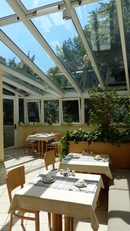 Central Hotel Eschborn Eksteriør billede