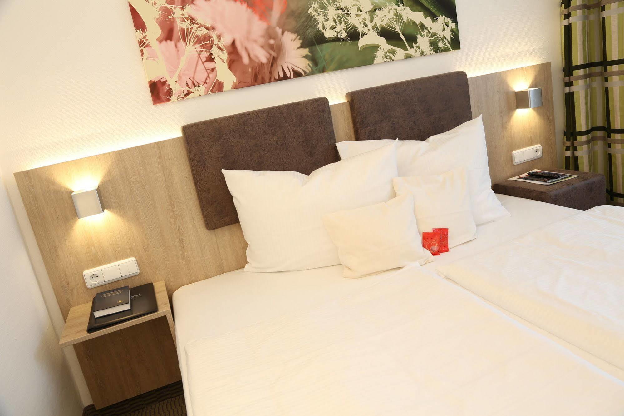 Central Hotel Eschborn Eksteriør billede