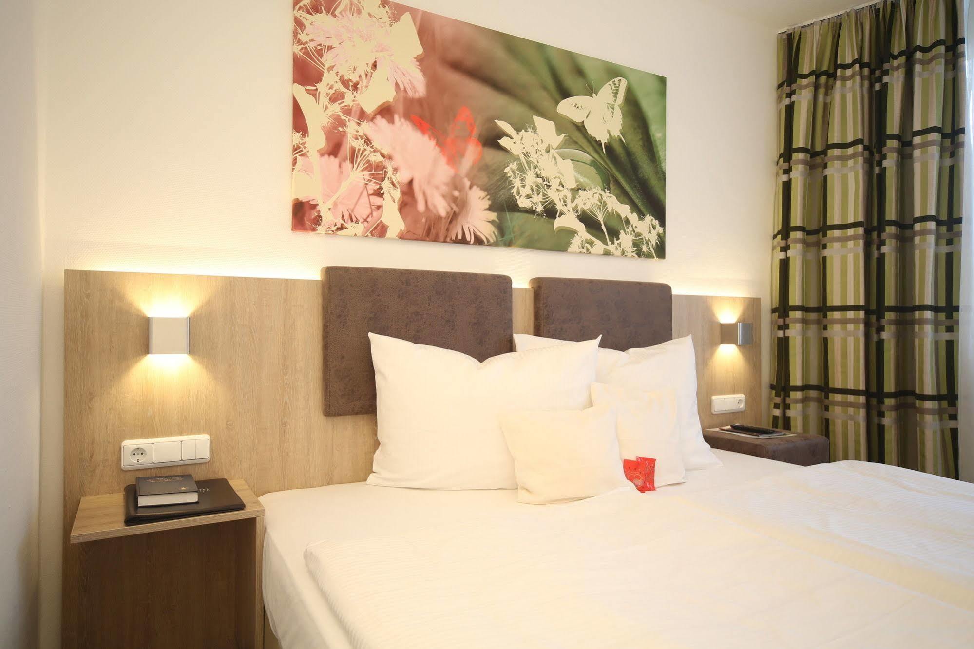 Central Hotel Eschborn Eksteriør billede